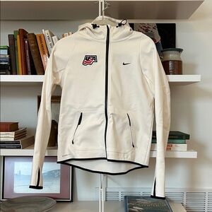 Nike Team USA Olympic Storm-Fit Woman’s Jacket White Medium Never Worn!